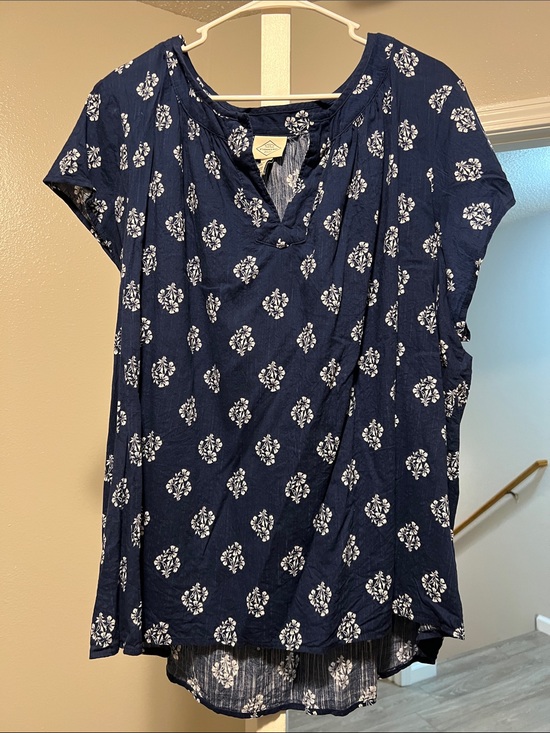 St. John's Bay Tops - St. John's Bay Navy and White Floral Tunic Top